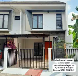 Rumah baru dalam perumahan di jalan palagan km 5