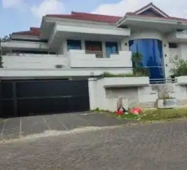 Rumah 2 Lantai Hoek di Perumahan Taman Kedoya Permai, Kebon Jeruk