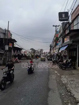 Pertokoan 3 lt daerah Strategis dan Ramai di Wanaherang Gunung Putri