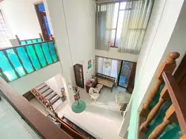Jual Rumah Luas Asri Strategis di Sayap Supratman Bandung Kota