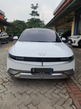 IONIQ 5 SIGNATURE STANDARD RANGE AT 2023 SERVICE RECORD LIKE NEW