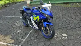 Yamaha R25 Movistar 2015