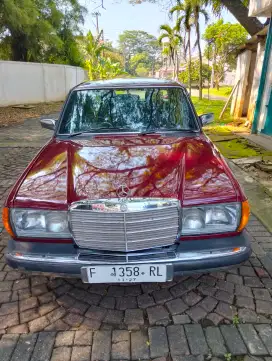 Dijual mobil Mercedes Benz tiger2000 sslengkap pajak hidup