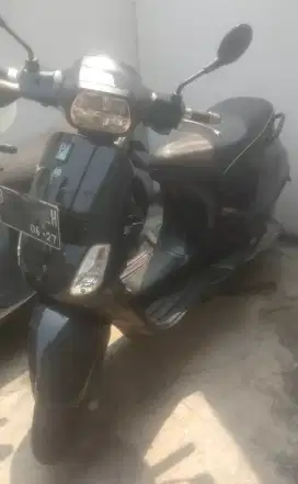 Vespa s I get 125 tahun 2022