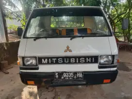 L300 bensin tahun 1989