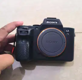 Sony A7 Mark 2 (A7 II) Free 3 Batre + Dock Charge