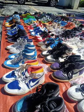 Sepatu thrifting