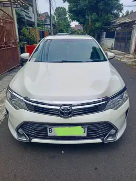 Jual Toyota Camry 2.5V