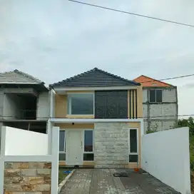 Dijual Rumah Grees Baru Ready , Murah Tinggal 1 Unit Wonorejo