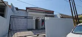 RUMAH 2 LANTAI SIAP HUNI AREA PURI ANJASMORO SEMARANG