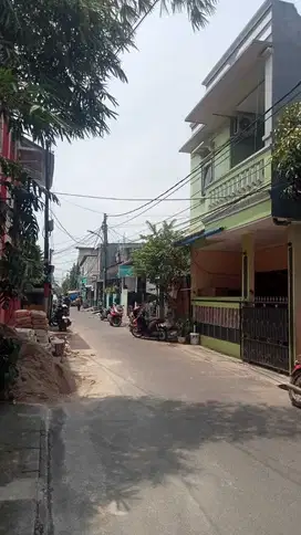 Rumah 2 Lantai bisa untuk kos kosan