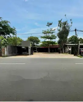 Luas Tanah 700 m2, Rumah di Cilandak, Jakarta Selatan