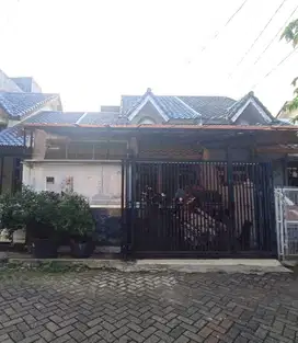DIJUAL MURAH : Rumah 1¼ Lantai di Citra Garden 5, Jakarta Barat