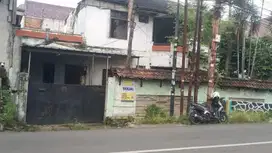 Tanah beserta Bangunan Tua di Lebak Bulus, Posisi di Hook