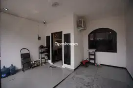 Dijual Cepat Rumah 3lantai Siap Huni Di Villa Mutiara Gading