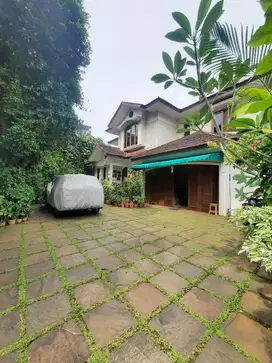Dijual rumah cantik harga menarik at Ampera Jaksel