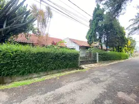 JARANG ADA RUMAH HITUNG TANAH DI KOMPLEK DOSEN UNPAD CIGADUNG BANDUNG