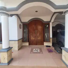Dijual Rumah Kinclong  Di Taman  Aries Meruya Jakarta Barat