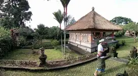 DIJUAL TANAH BONUS BANGUNAN RUMAH STYLE BALI DI LUWUS BATURITI TABANAN