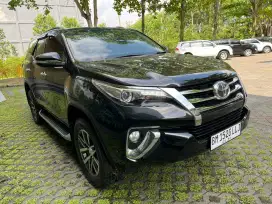Fortuner 2.4 VRZ AT 2016 Low KM