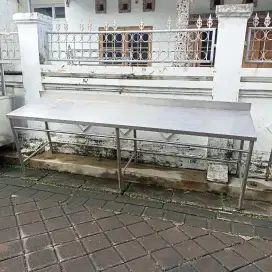 Meja kerja stainless