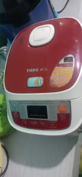 Rice Cooker merk Yongma