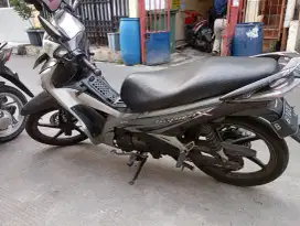 Dijual cepat supra x 125 helm in