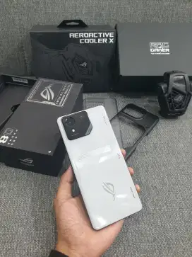 Asus Rog 8 12/256 GB Garansi Desember 2025