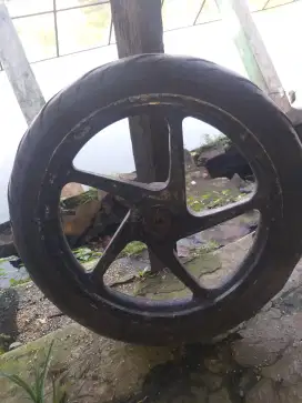 Velg motor beat 2014