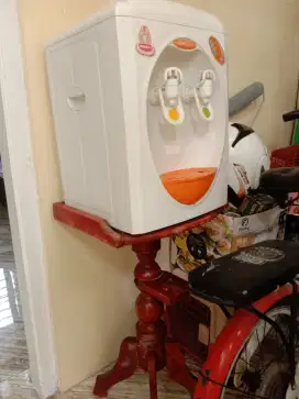 Dijual Dispenser dan Galon Aqua