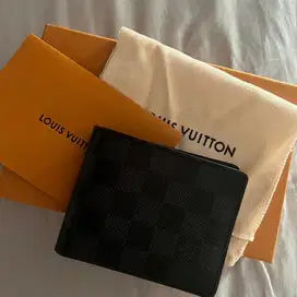 Louis vuitton multiple wallet