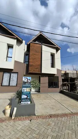 rumah 2 lantai di sukahati cibinong cukup 3 juta all in