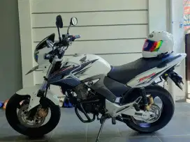 Honda Tiger Putih 2013 240cc