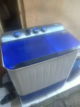 Di jual mesin cuci merk AQUA 9,5Kg