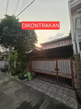 Disewakan Rumah Tytyan Kencana, Summarecon Bekasi! Semi Furnished*