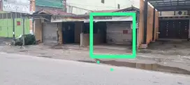 Dijual Rmh utk usaha di pinggir jln raya