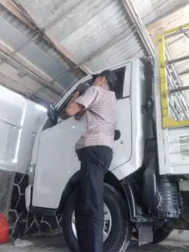 Sedang butuh pekerjaan