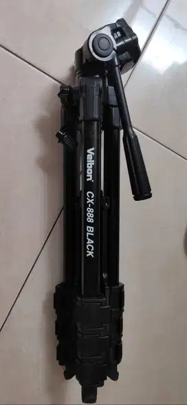 Tripod velbon seperti baru