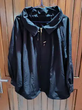 Jaket Wanita Ukuran M fit L