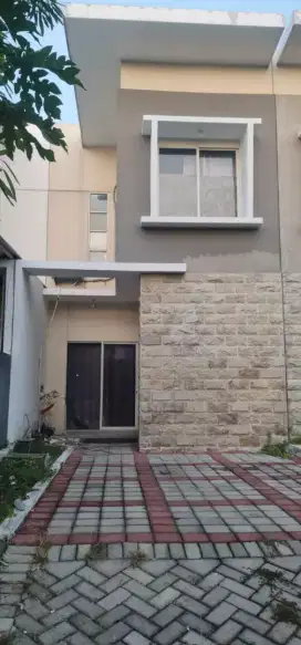 Rumah Puri Surya Jaya