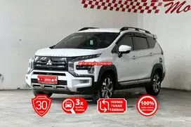 Mitsubishi Xpander Cross Premium 1.5 AT Matic 2023 Putih DP minim 37jt