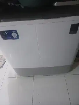Dijual mesin cuci merk aqua 2 tabung