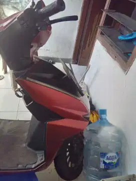 Motor volta listrik.merah