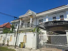 DIJUAL RUMAH MEWAH STYLE EROPA  JLN PUPUTAN RENON DENPASAR