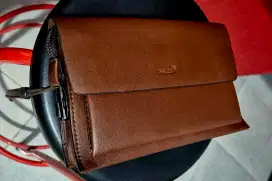 Handbag Kulit atau Tas Tangan Kulit