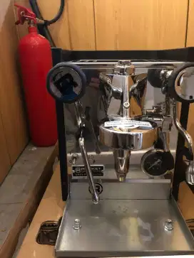 MESIN ESPRESSO ROCKET