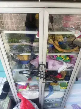 etalase kaca 2 pintu