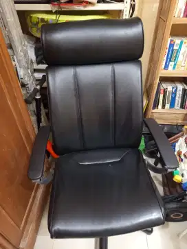 Kursi kerja reclining
