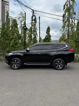 Pajero Sport Dakar 4x2 2019 antik low km