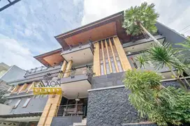 JUAL CEPAT RUMAH MEGAH SIAP HUNI DESAIN MODERN DI SETRA DUTA BANDUNG
